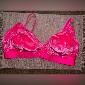 Victoria’s Secret PINK velvet bralette XXL